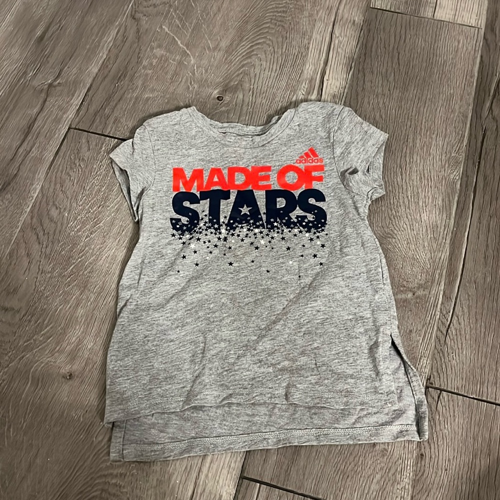 Athletic shirt